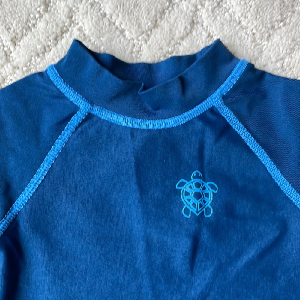 i Play Blue Rashguard - Picture 2 of 4